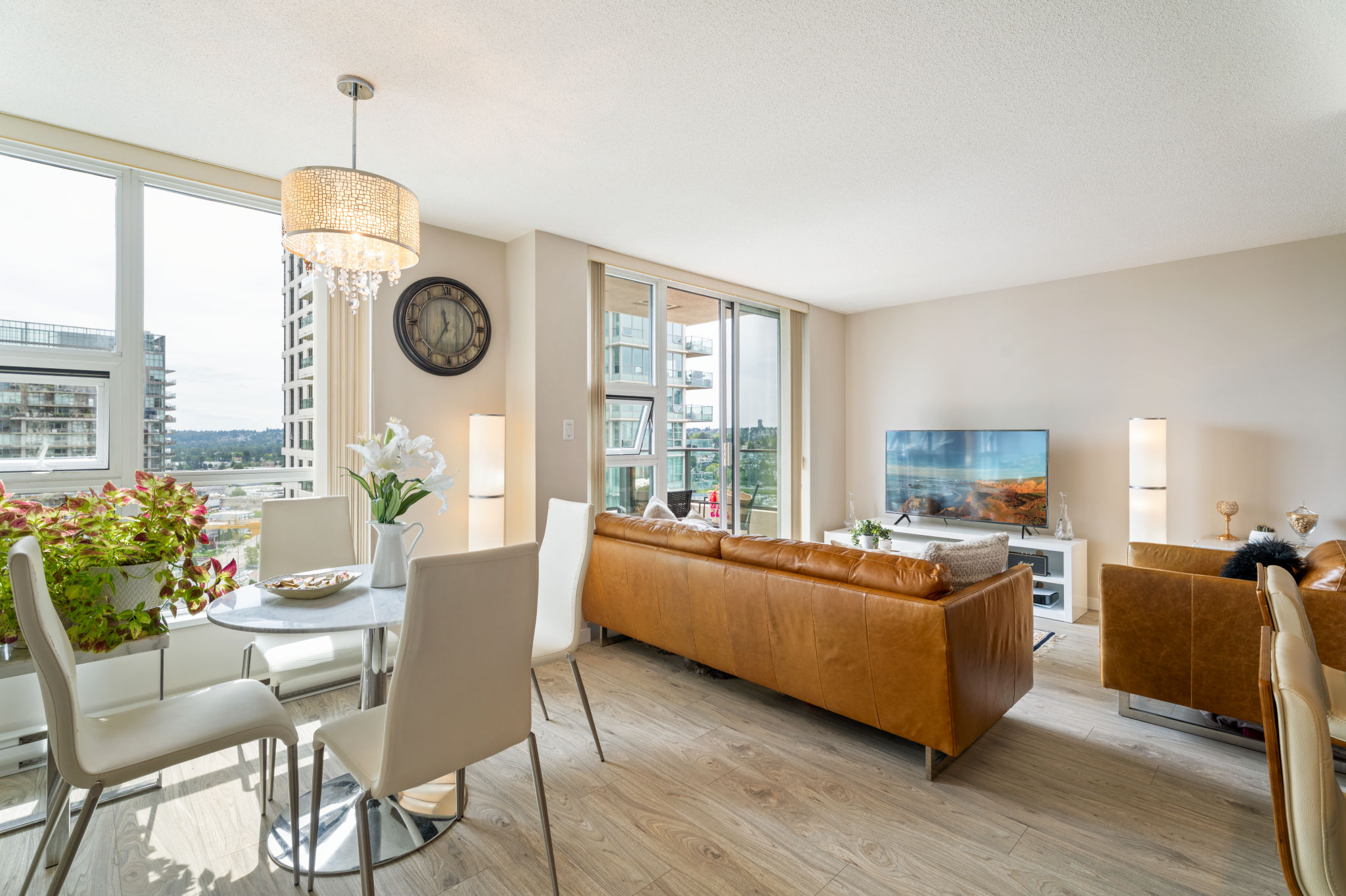 #2102 – 2200 Douglas Road